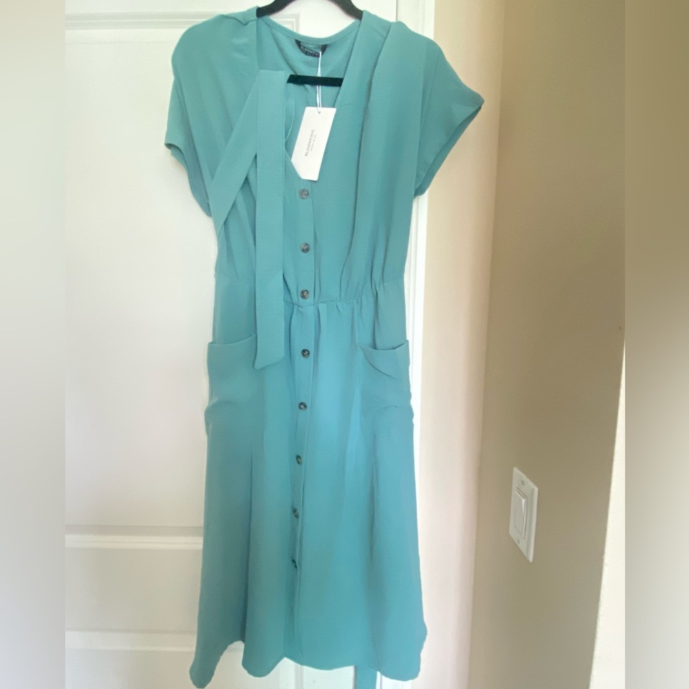 Midi dress great for Spring and Summer.